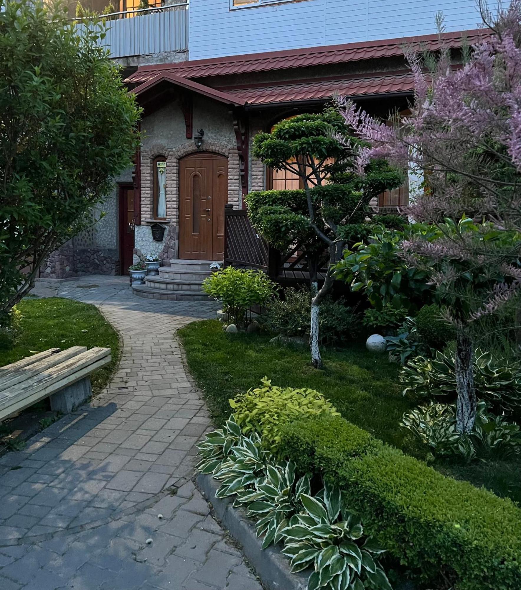 Стильна Та Сучасна Квартира В Центрі Ternopil Exterior foto
